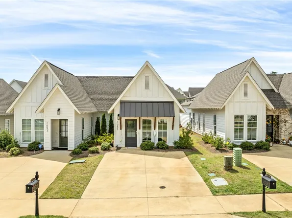 1053 Burrow Cir, Opelika, AL 36801