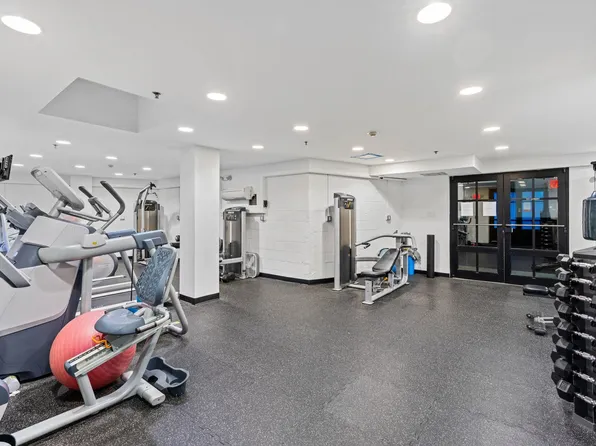 70 Adams Street image 36 of 47