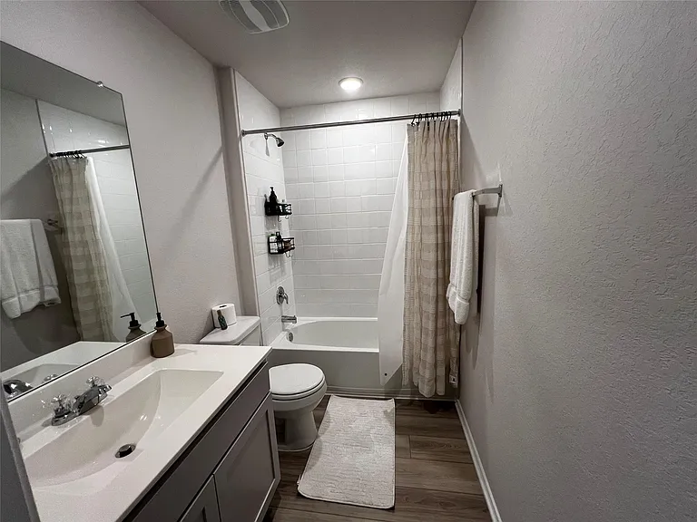 1009 Marvin Way — Photo 30