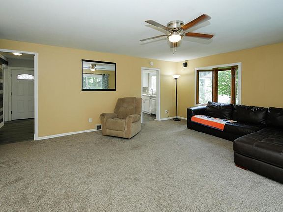 628 Larkspur-104
