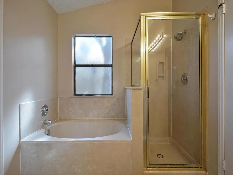 7403 Dallas Dr — Photo 21