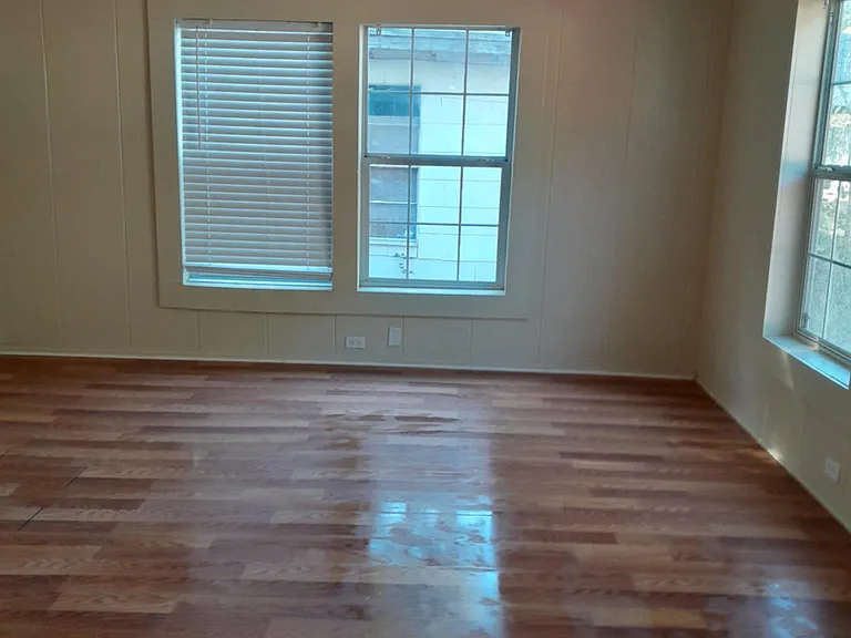 2022 E Polk St — Photo 18