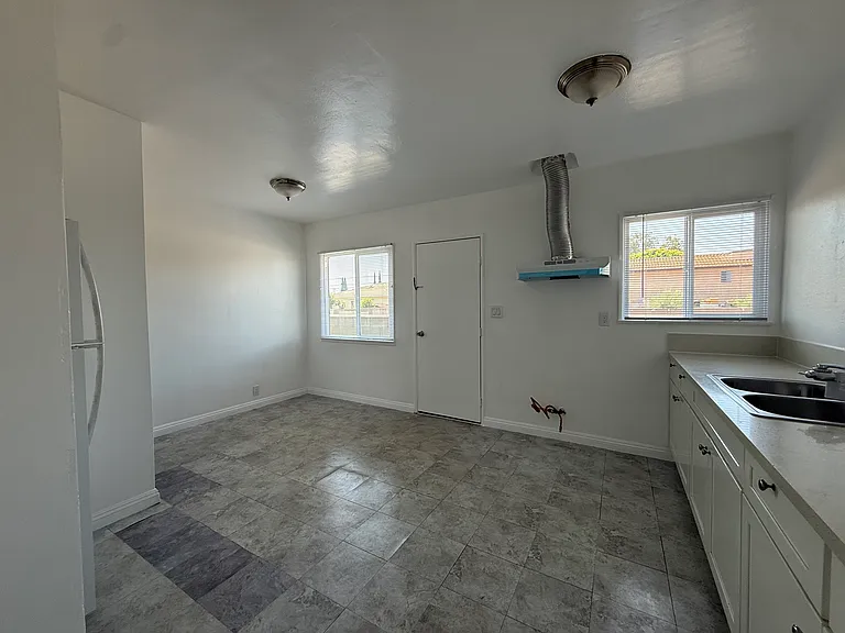 1818 S San Gabriel Blvd #D — Photo 6
