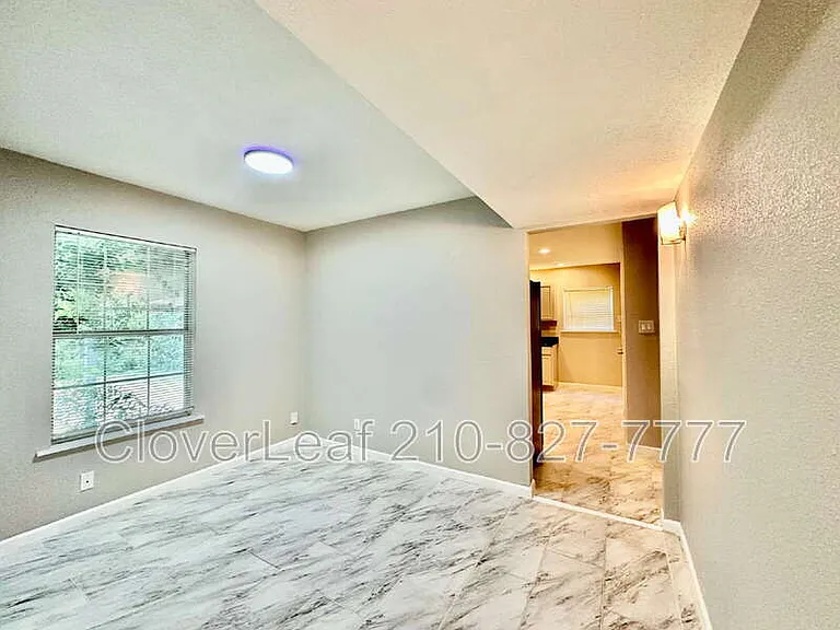 214 Basswood Dr — Photo 12