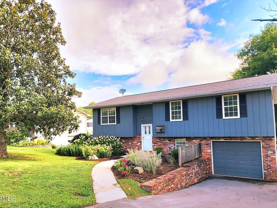 1st image of 6605 NW Cadbury Dr