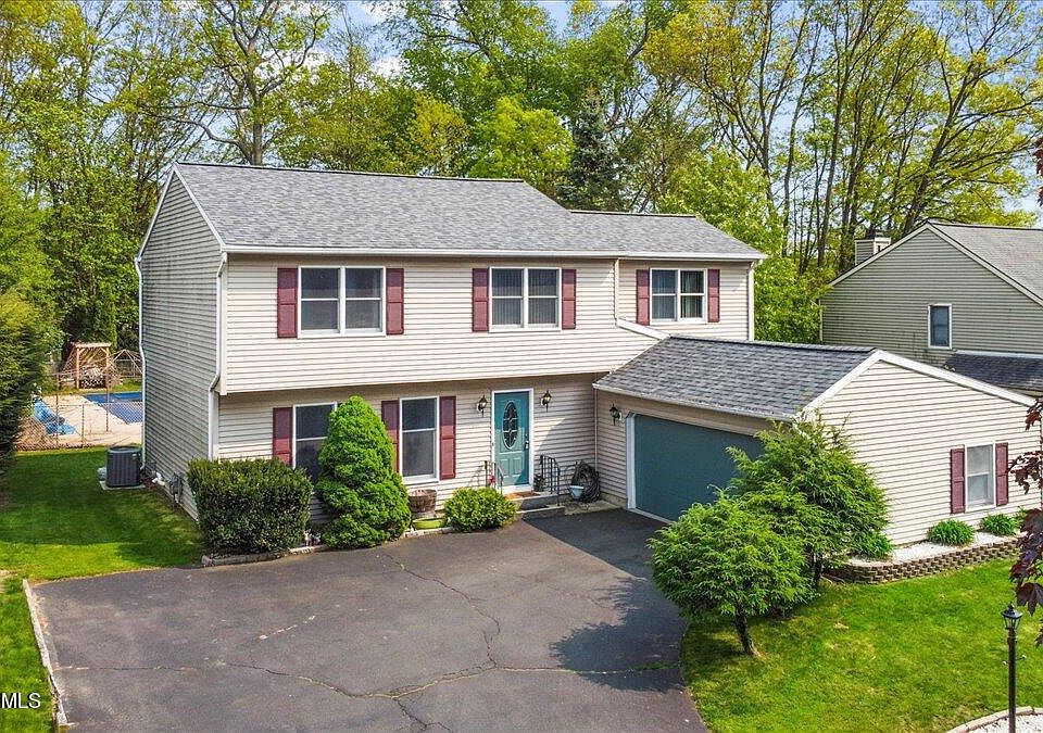 64 Longwood Drive, Clifton Park, NY 12065 Zillow