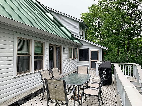 Rear deck, screened porch