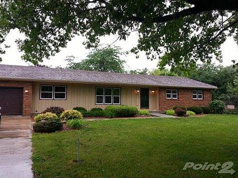 1st image of 201 Rosewood Dr