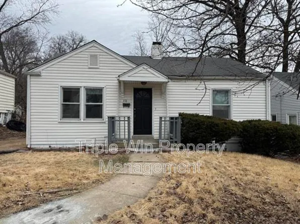 316 Millman Dr, Saint Louis, MO 63135