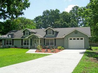 5 Heyward St, Hardeeville, SC 29927