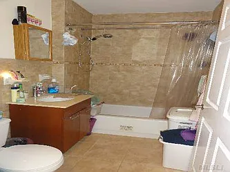 Sold by AAA Young Shuen Realty Inc.