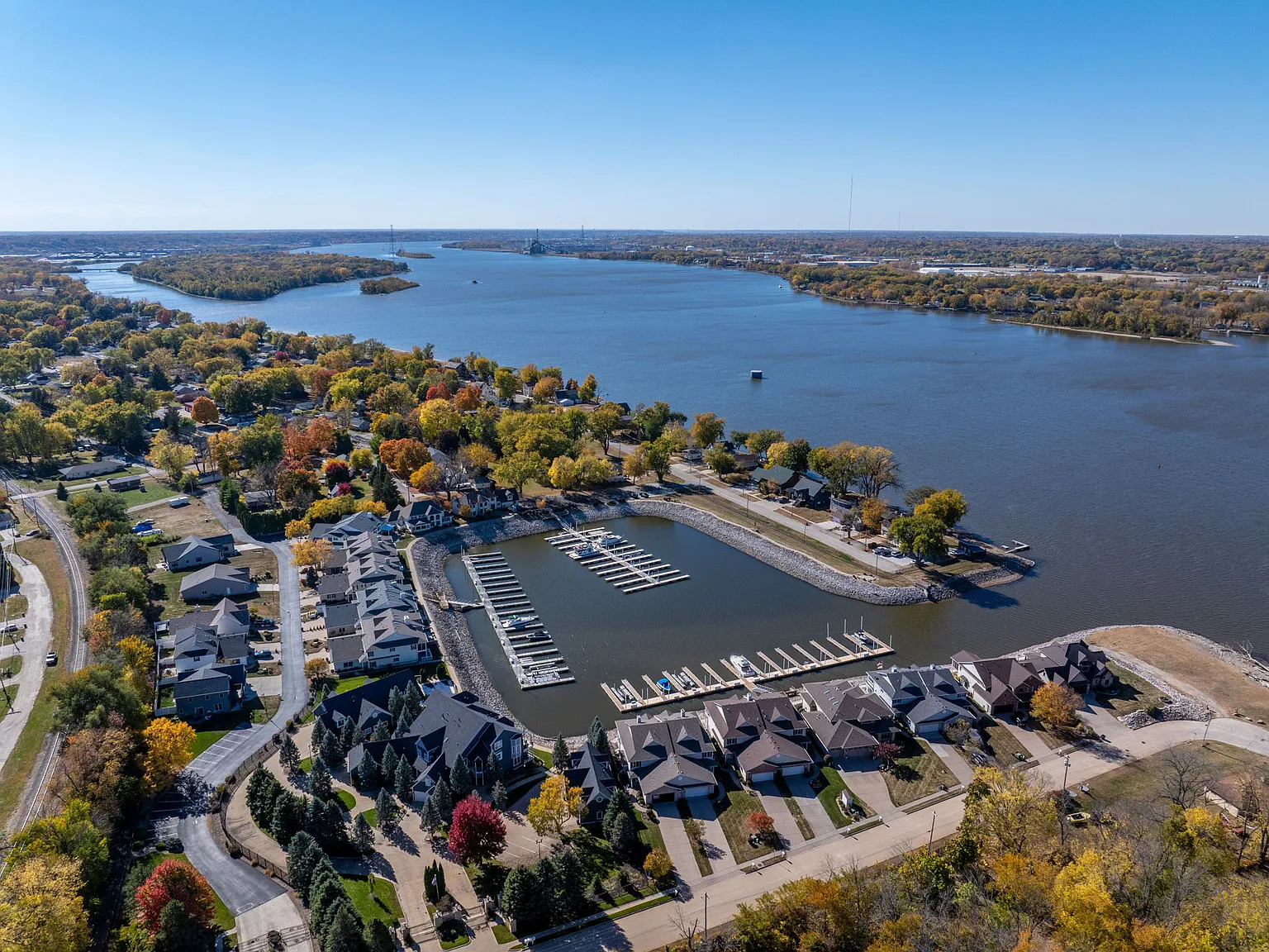 3 bed, 2.5 bath, 1750 sqft, $3,300 — Photo 4
