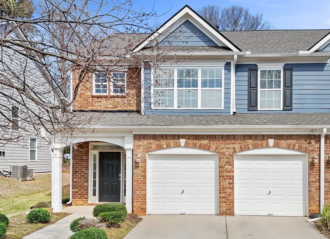 3 bed, 2.5 bath, 2102 sqft, $2,250 — Photo 2