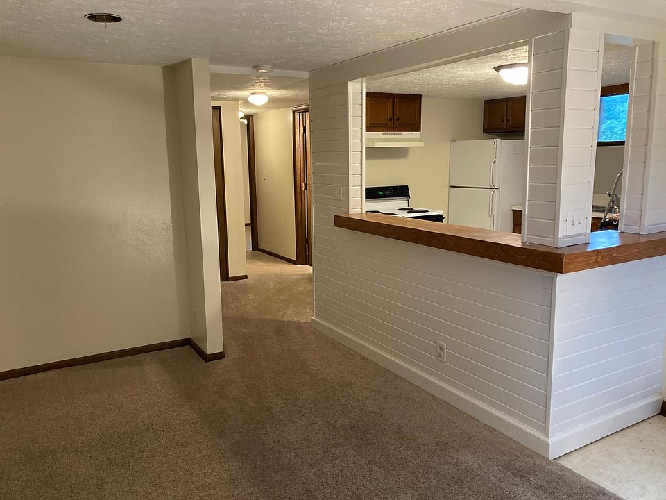 1st image of 413 E Bradford St #2