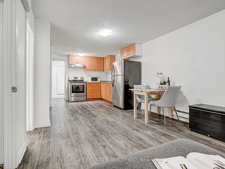 29 Madsen Cres #BASEMENT — Photo 8