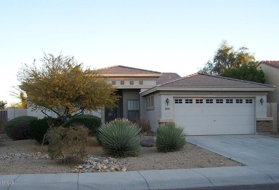 1st image of 3272 E Roadrunner Dr