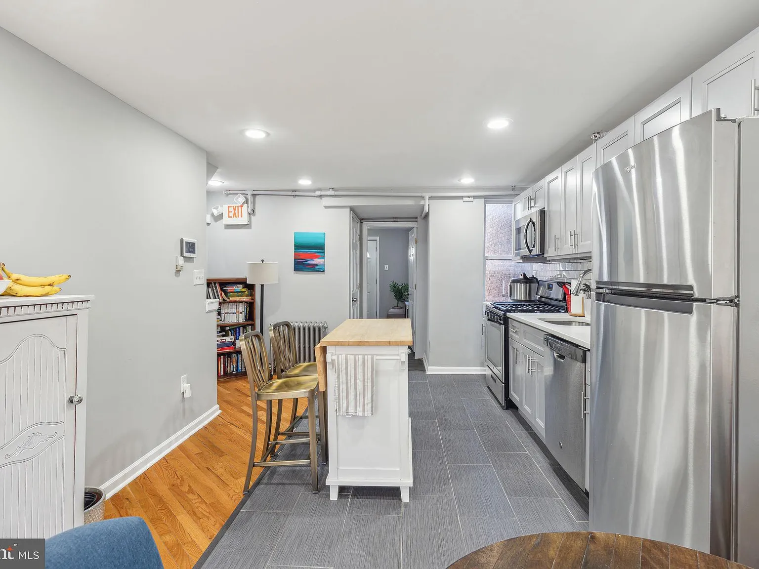 1 bed, 1.0 bath, 1850 sqft, $1,375 — Photo 1