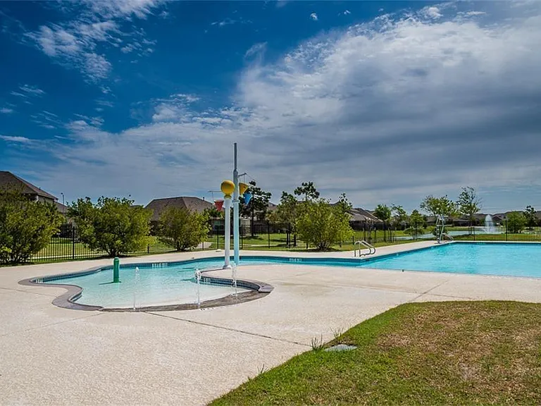 3115 Sachse Ct — Photo 44