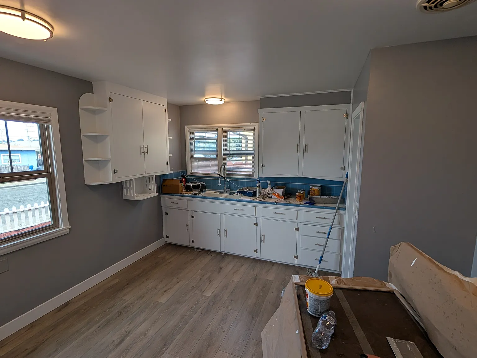 2 bed, 1000 sqft, $3,400 — Photo 4