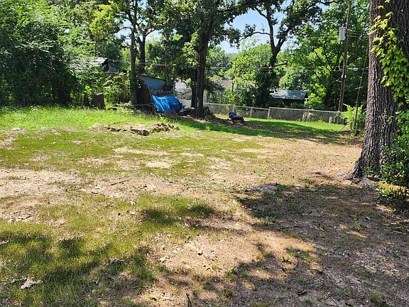 3rd image of 4115 W Charles Bussey Ave