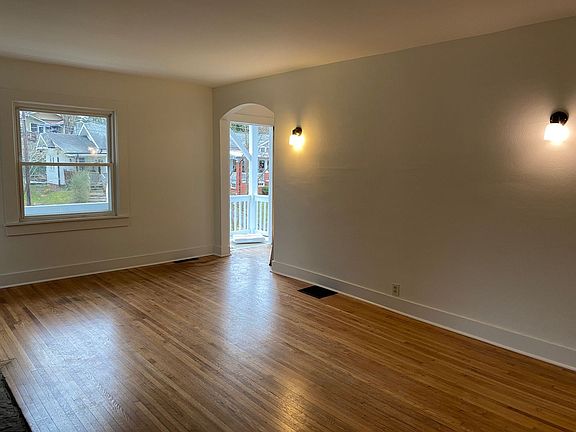 4th image of 26 Warwick Rd