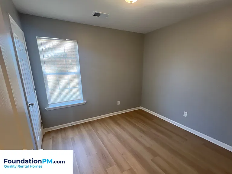 388 McFarland Dr — Photo 18