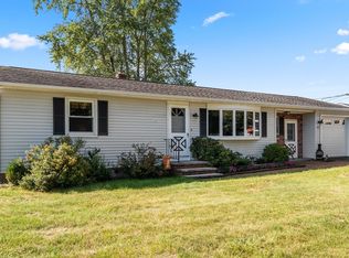 15 Carter Dr, Chicopee, MA 01013