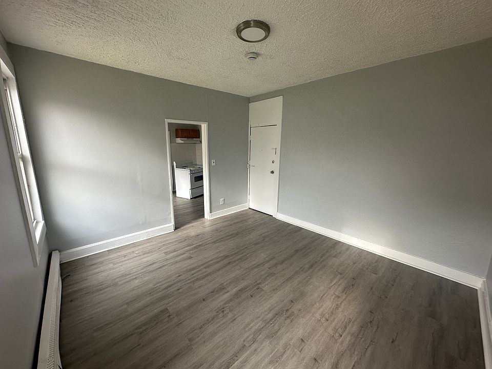 1st image of 491 Clinton Ave Unit 1
