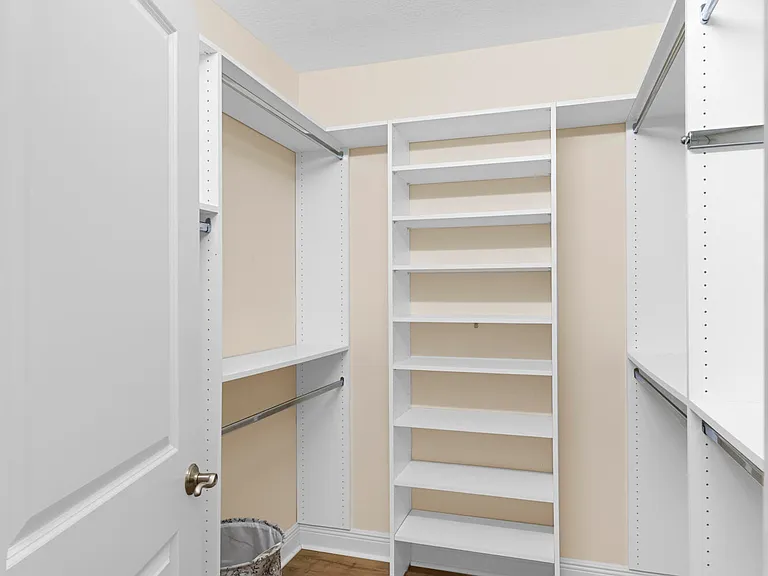 11397 Pond View Dr #E202 — Photo 19