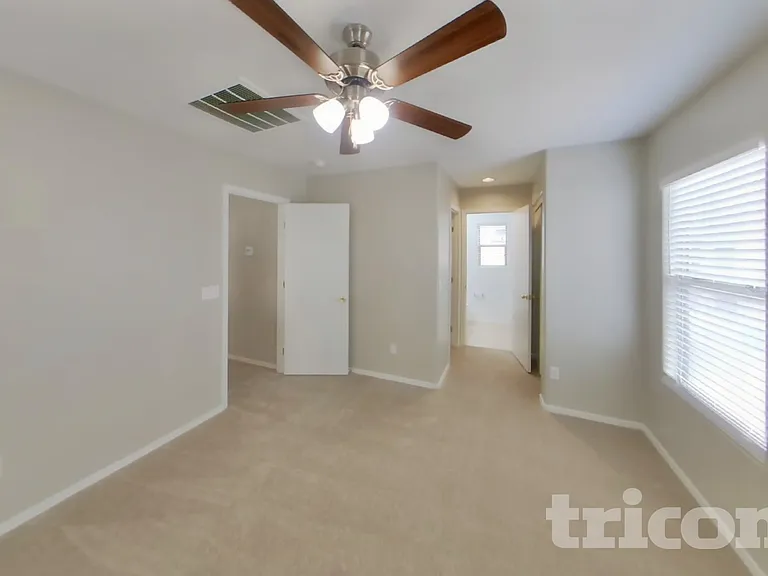 6421 W Harwell Rd — Photo 7