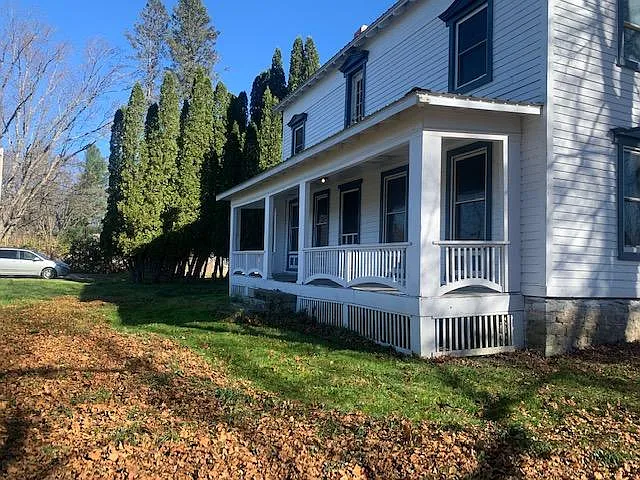 7674 Miller Rd — Photo 16