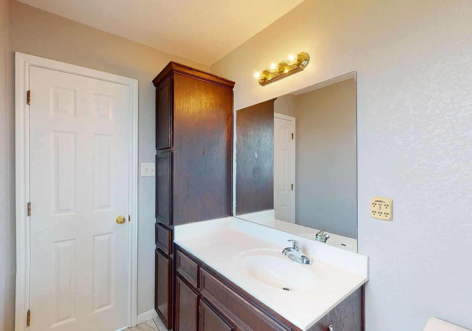 Amazing Duplex For Rent Close To Fort Hood! — Photo 3