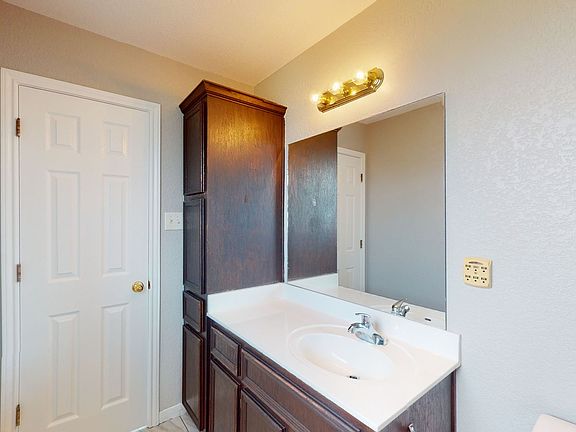 3rd image of 3805 Littleleaf Ct #A