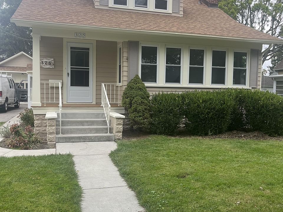 1st image of 325 E 5th St