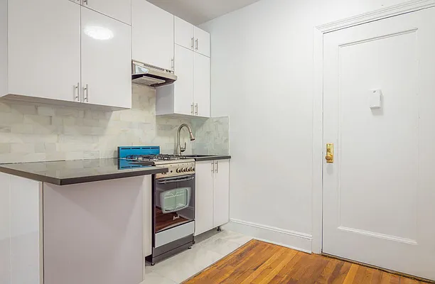 Rented by Bold New York | media 23