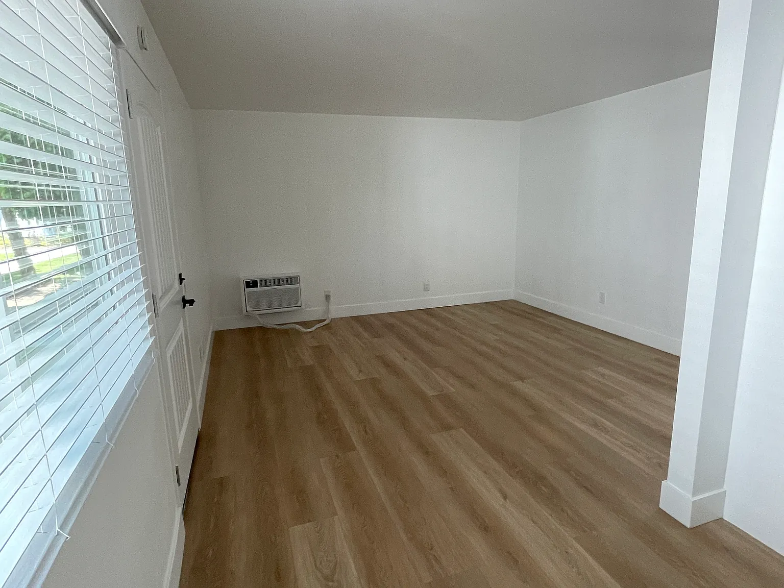 1 bed, 600 sqft, $2,300 — Photo 2