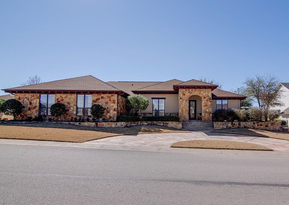 1st image of 5303 Wildflower Ln