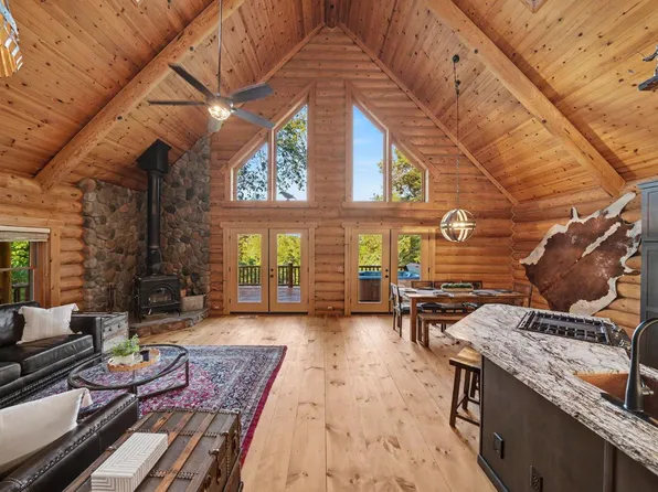 211 Fox Rd, Glencoe, CA 95232