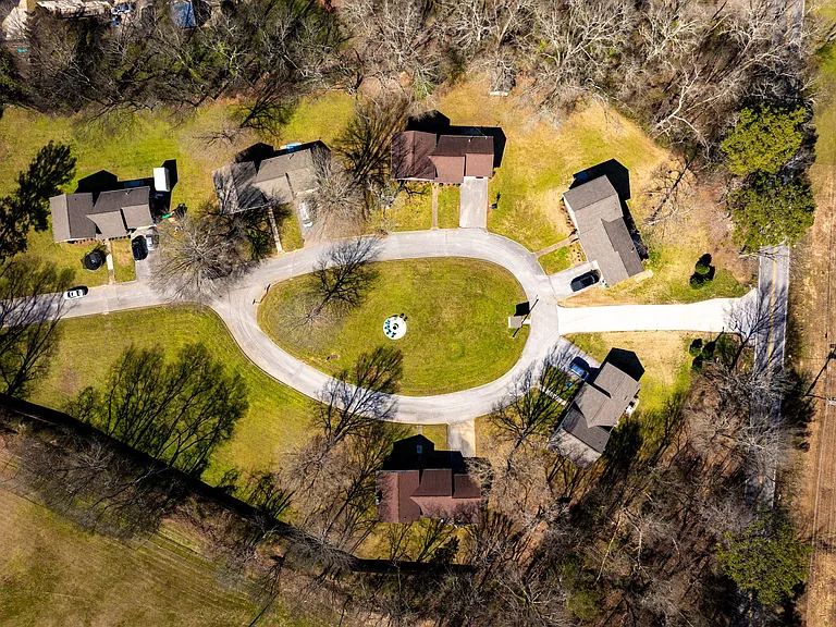 3076 Speicher Cir — Photo 40