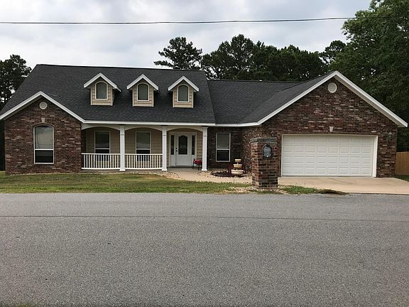 3rd image of 4 Oakford Ln