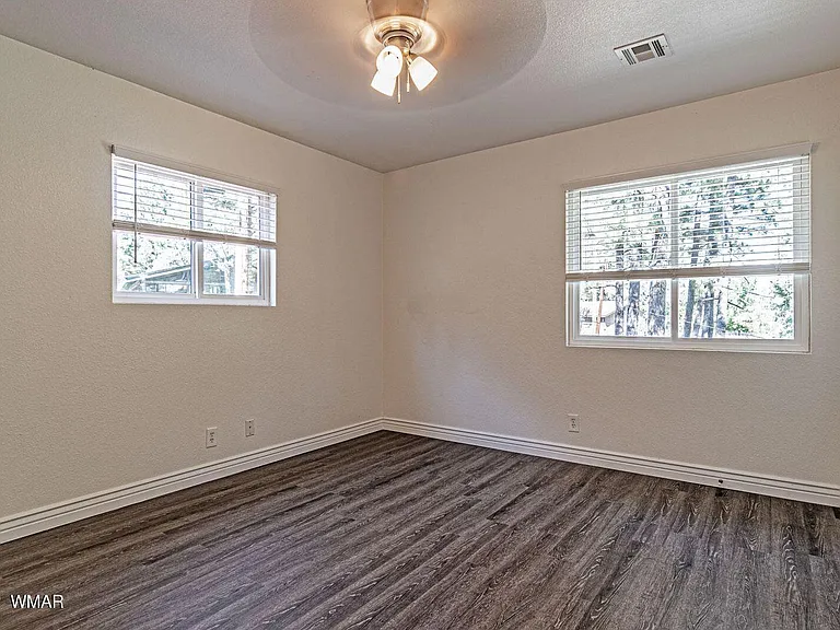 580 N 9th Dr — Photo 21