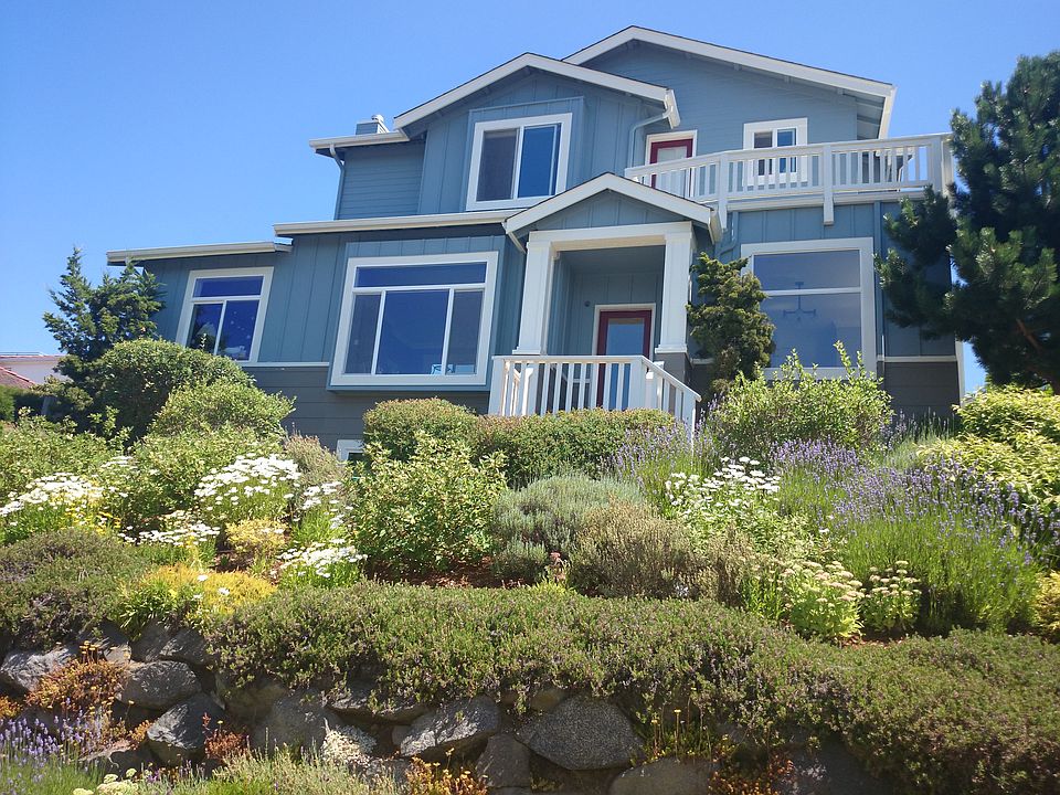 2nd image of 2000 29th Ave W