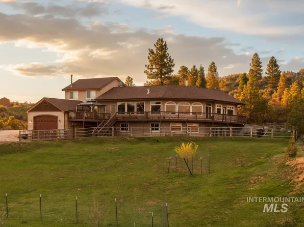 65 Peregrine Dr, Boise, ID 83716