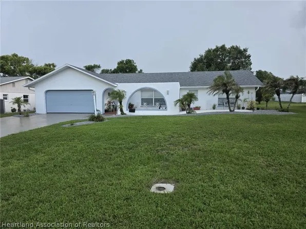 4023 Urbino St, Sebring, FL 33872