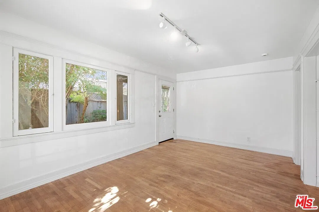 Studio, 1.0 bath, 450 sqft, $1,995 — Photo 2
