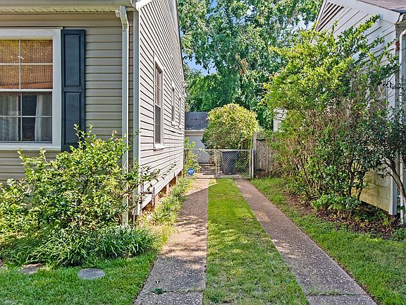 3rd image of 429 Slattery Blvd