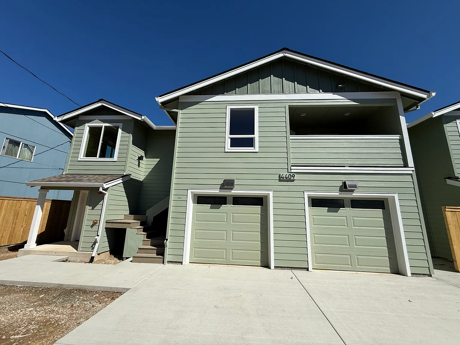 2 bed, 2.5 bath, 1225 sqft, $1,995 — Photo 1