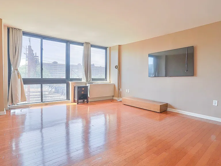 700 Grove St #4F — Photo 16