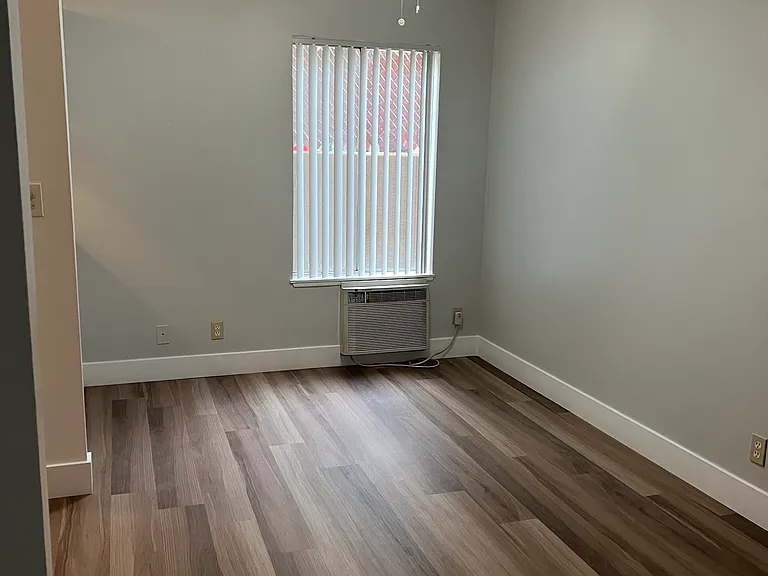 13000 Dronfield Ave #110 — Photo 4