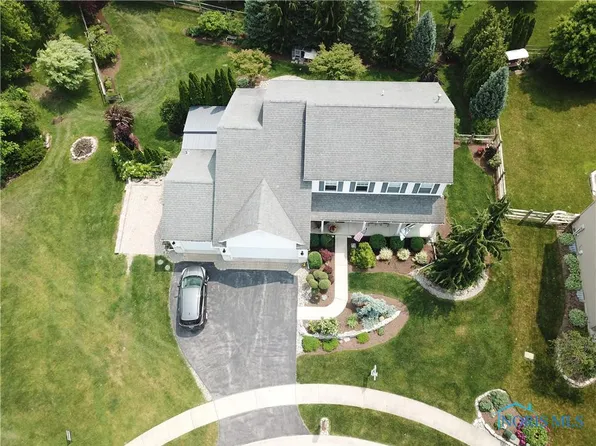 4242 Stratford Ct, Sylvania, OH 43560